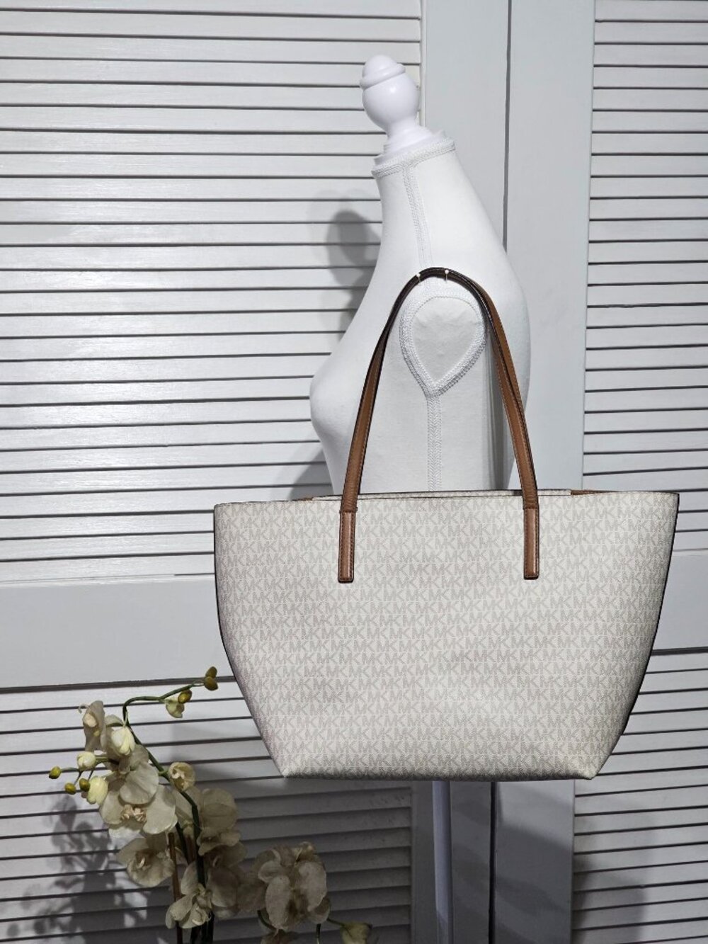 Michael Kors Women's Beige Brown Leather Quinn Signature Logo Tote Bag Sz L 3309
